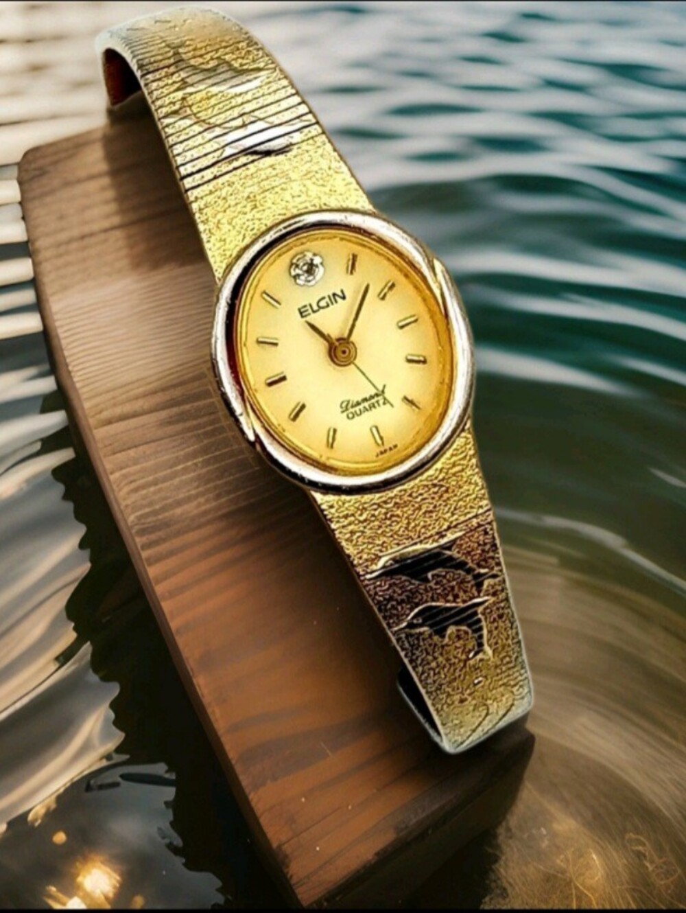 Elgin Diamond Quartz Vintage Gold Dolphin Watch EK152-007 One Owner SS Analog